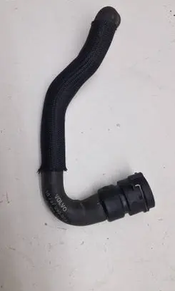 Volvo V70 Engine coolant pipe/hose 30757896