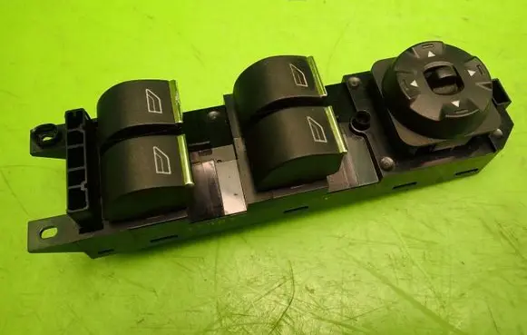 Ford Mondeo MK IV Quarter vent window switch 7S71-14A132-AB