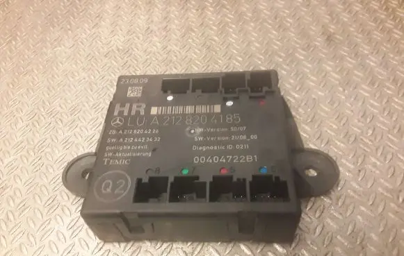 Mercedes-Benz E W212 Door control unit/module 2128204185 A2128204185