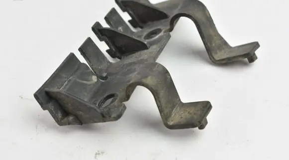 Land Rover Discovery 4 - LR4 Rear bumper mounting bracket DQL000061