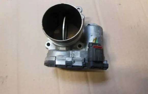 Jaguar F-Pace Throttle valve G4D39F991AA