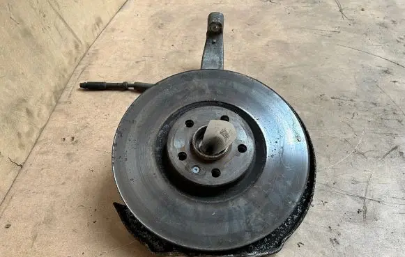 Volvo XC90 Front wheel hub