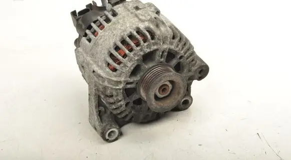 BMW 1 E81 E87 Generator/alternator 7799180