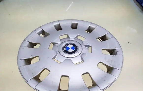 BMW 5 E39 R15 wheel hub/cap/trim 36131094780 1094780