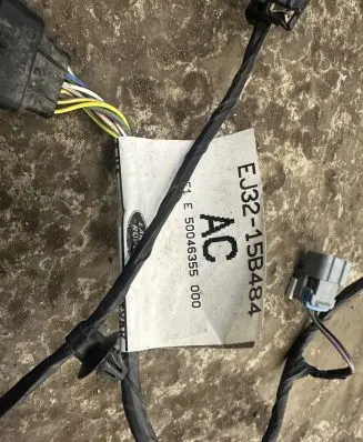 Land Rover Evoque I Parking sensor (PDC) wiring loom EJ3215B484