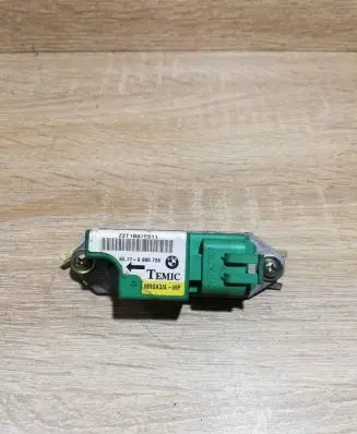 BMW 5 E39 Airbag deployment crash/impact sensor 6900728