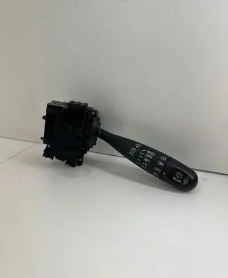 Toyota Yaris Wiper control stalk 173647
