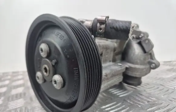 BMW 1 E81 E87 Power steering pump 6780413 7617955
