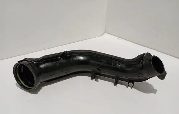 Volkswagen Golf VI Intercooler hose/pipe 03C145673H