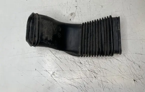 BMW X3 E83 Air intake duct part 3401555 11564310