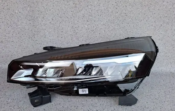 Renault Clio V Headlight/headlamp 260600149R 148R006599 01082599901210