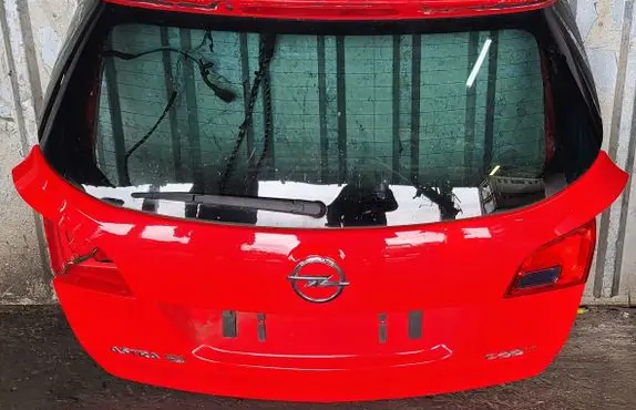 Opel Astra J Tailgate/trunk/boot lid