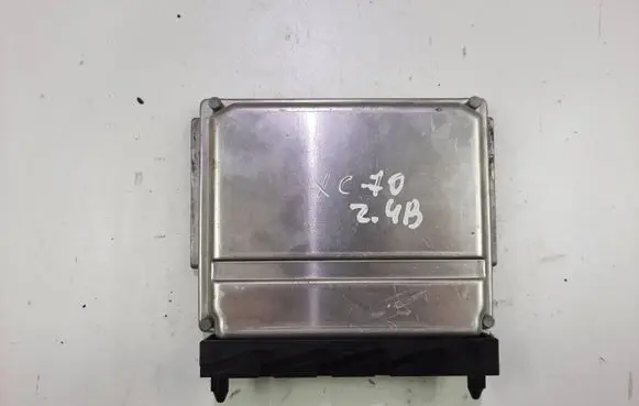 Volvo XC70 Engine control unit/module 0261208289