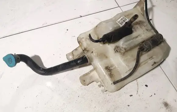 Nissan Micra Windshield washer fluid reservoir/tank