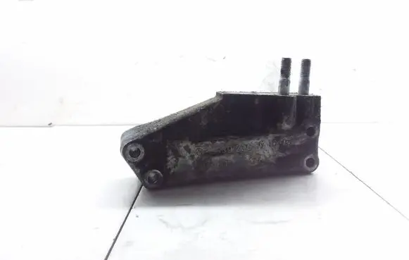 Mitsubishi Colt Engine mounting bracket A6392200516