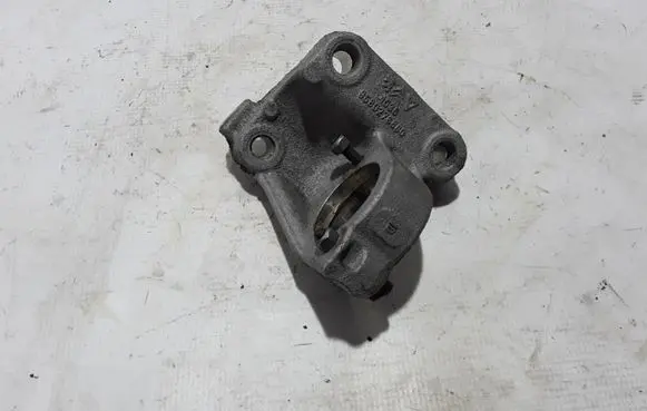 Peugeot 2008 II Driveshaft support bearing bracket 9680276880