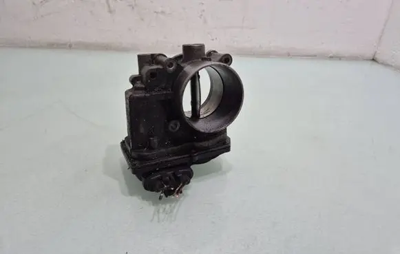 Mitsubishi Pajero Throttle valve 1450A033