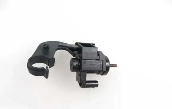 BMW 2 F45 Valve vacuum 8570591 70478502
