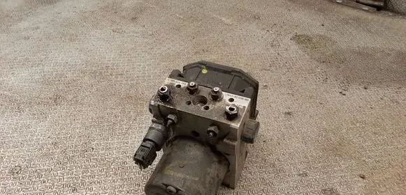 Jaguar X-Type ABS Pump 2X432C405AC