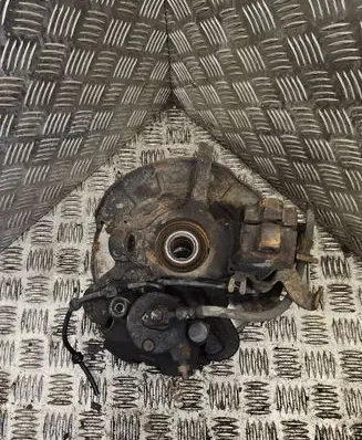 Front wheel hub