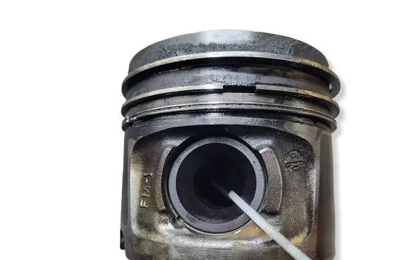 BMW 1 E81 E87 Piston N47D20C