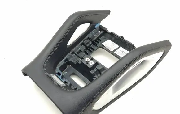Mercedes-Benz GLE W167 Center console decorative trim A1676801601