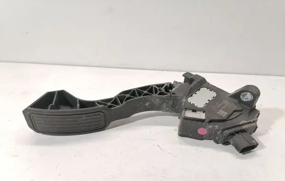 Toyota Avensis T270 Accelerator throttle pedal 7811005040 15251C
