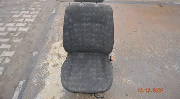Volkswagen Golf III Front passenger seat 
