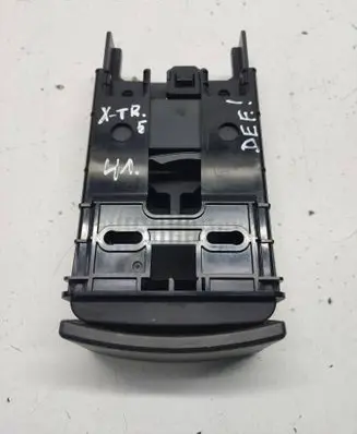 Nissan X-Trail T30 Cup holder front 96965EQ000