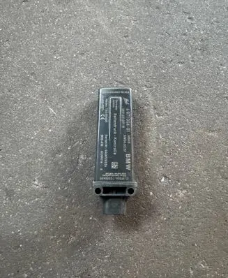 BMW 6 F12 F13 Tire pressure control unit 6871056