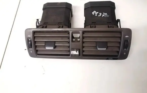 Volvo V50 Dash center air vent grill y01145p
