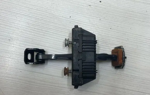 BMW 3 E90 E91 Front door check strap stopper 7176807
