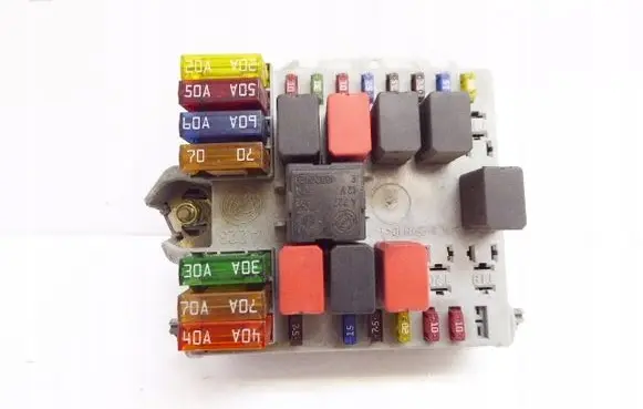 Fiat Punto Evo Fuse box cover 46763650