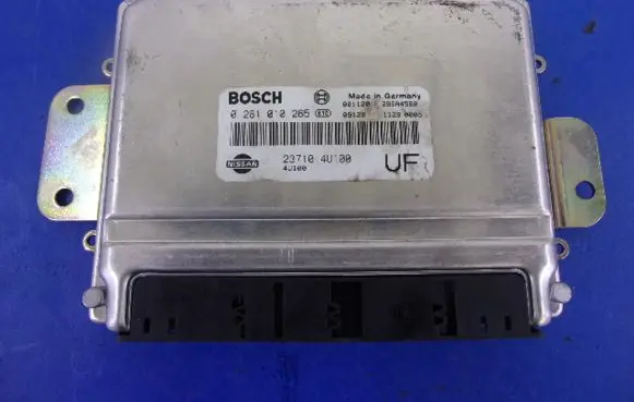 Nissan Almera Tino Engine control unit/module ECU