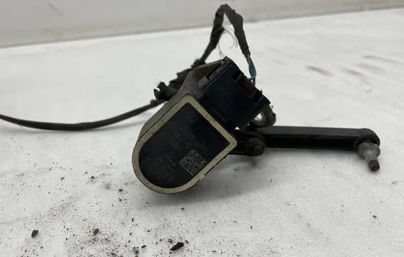 BMW 5 F10 F11 Headlight/headlamp level sensor 6784075