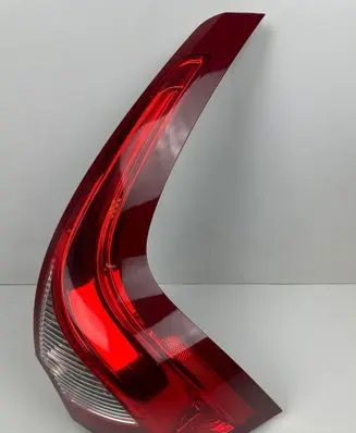 Volvo XC60 Rear/tail lights L90007893 AUT7D
