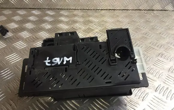 Mercedes-Benz GLE W167 Fuse box set 1675400943