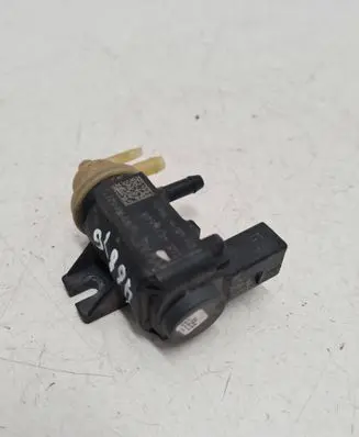 Volkswagen Touran I Turbo solenoid valve 1K0906627B CG34011464A