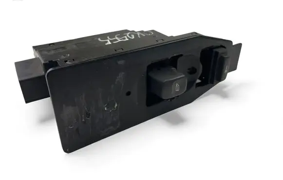 Volvo S60 Other switches/knobs/shifts 8682950