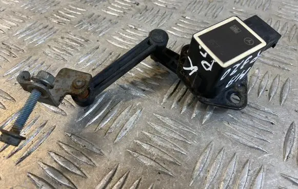 Mercedes-Benz R W251 Headlight/headlamp level sensor A0105427717