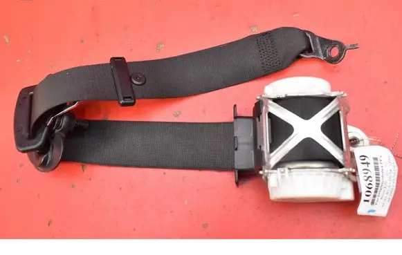 BMW 7 F01 F02 F03 F04 Front seatbelt 7243308