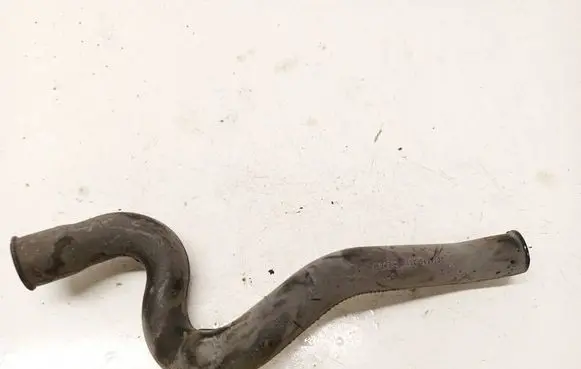 Volkswagen PASSAT B6 Engine coolant pipe/hose 3C1816311