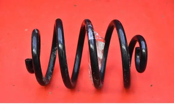 Nissan Leaf I (ZE0) Rear coil spring 
