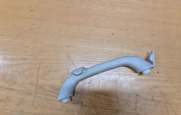 Dodge Nitro A set of handles for the ceiling 