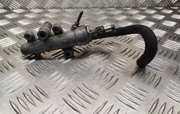 Opel Zafira B Fuel distributor 55188200