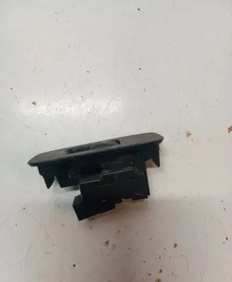 Volvo V40 Electric window control switch 31394840 14W424