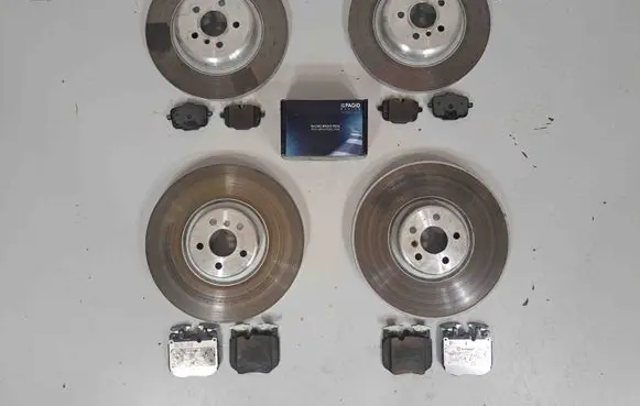 BMW 7 G11 G12 Brake discs and calipers set 6887398 6896673
