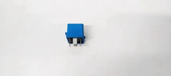 BMW 5 E34 Other relay 61366915327 61.36-6915327