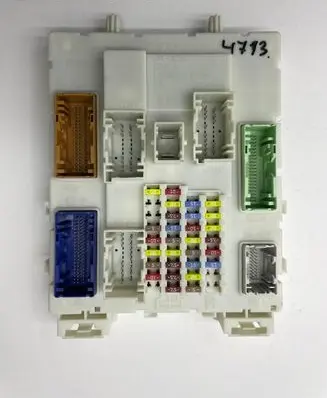 Ford Kuga II Fuse box set GV6T-14A073-EE 220916 2120047542