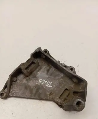 Volkswagen Transporter - Caravelle T5 Engine mounting bracket 070903143C